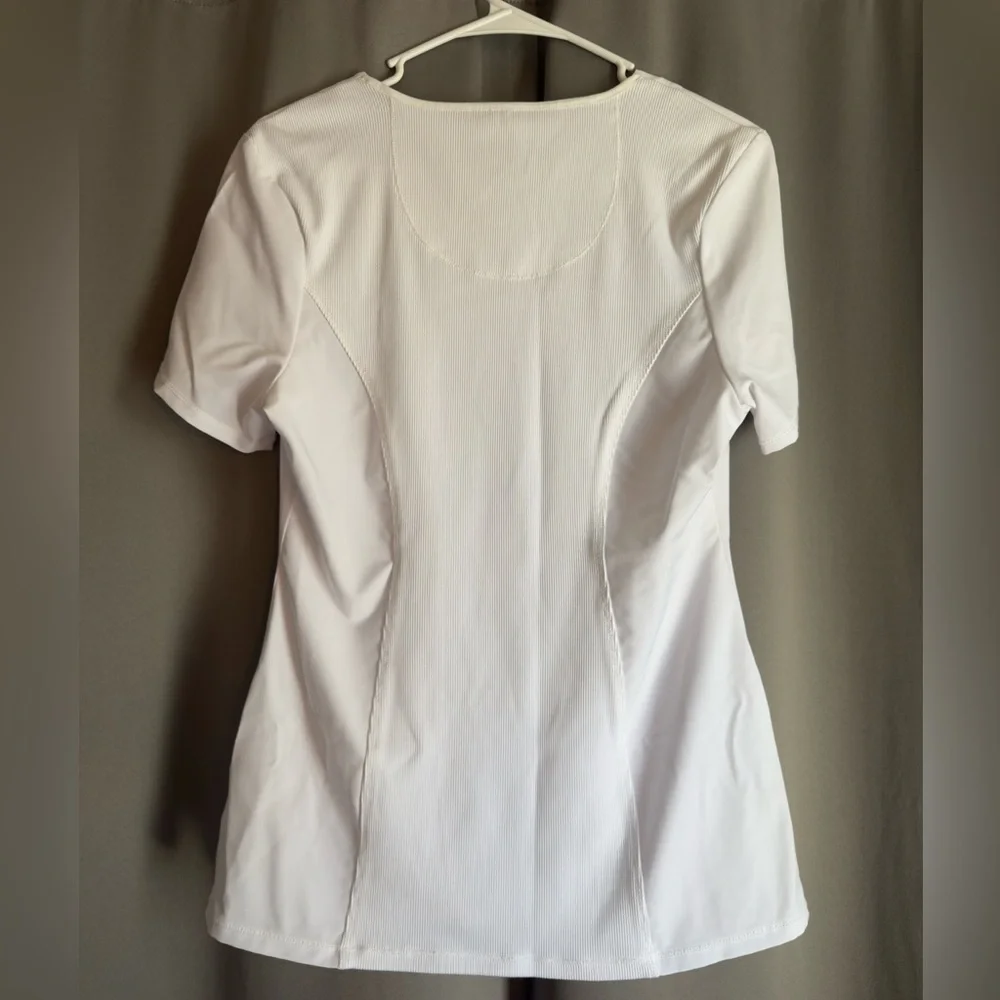 Cherokee Infinity Scrub Top - Picture 3 of 3
